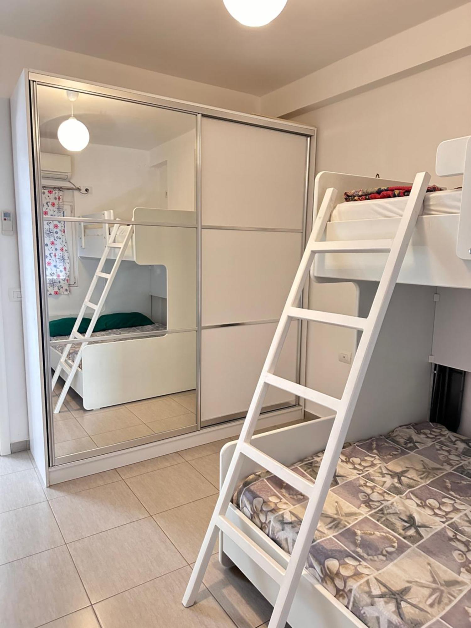 Bay View Apartment Sarande Luaran gambar